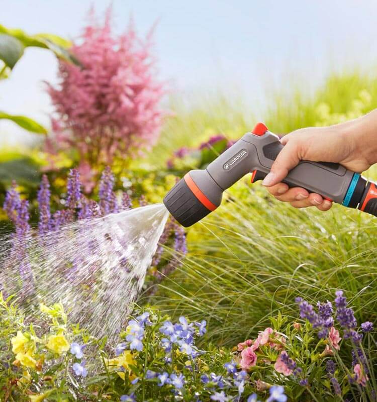 How to keep your garden happy and hydrated | GARDENA